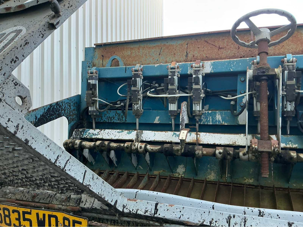 Камион 2001 RENAULT 22 AVA 320 DCI TRUCK: снимка 13 Камион 2001 RENAULT 22 AVA 320 DCI TRUCK: снимка 13