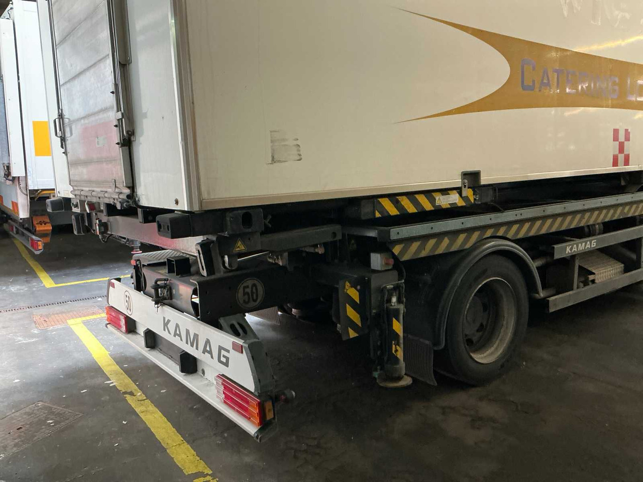 2002 MERCEDES-BENZ WBC22 CATERING TRUCK - Камион: снимка 4 2002 MERCEDES-BENZ WBC22 CATERING TRUCK - Камион: снимка 4