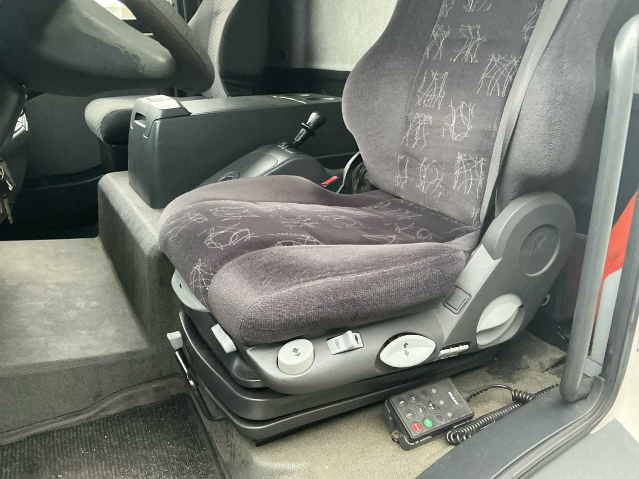 Камион 2007 MAN TGL 12.180 TRUCK: снимка 17