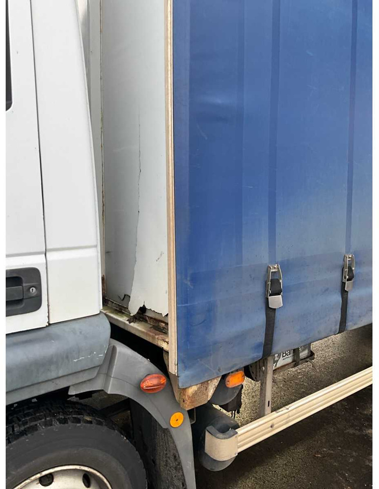 Камион 2008 IVECO EUROCARGO 120E22 - HYDRAULIC TAIL LIFT: снимка 13 Камион 2008 IVECO EUROCARGO 120E22 - HYDRAULIC TAIL LIFT: снимка 13