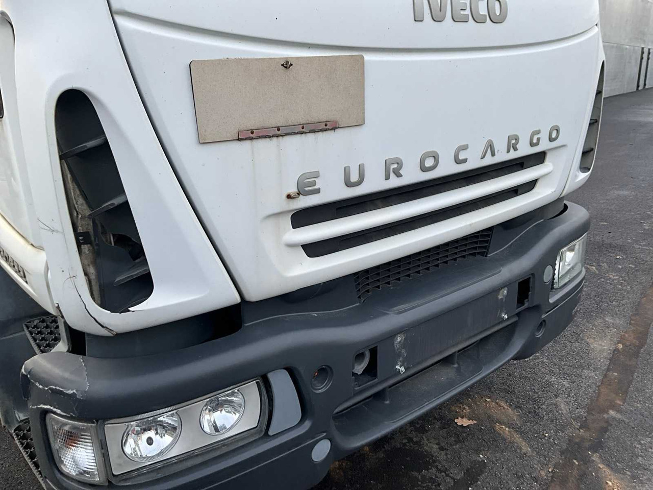 Камион 2008 IVECO EUROCARGO 120E22 - HYDRAULIC TAIL LIFT: снимка 28 Камион 2008 IVECO EUROCARGO 120E22 - HYDRAULIC TAIL LIFT: снимка 28
