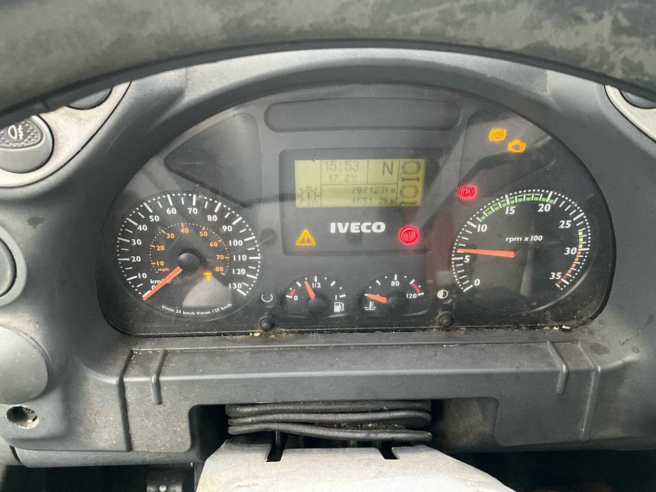 Камион 2008 IVECO EUROCARGO 120E22 - HYDRAULIC TAIL LIFT: снимка 36 Камион 2008 IVECO EUROCARGO 120E22 - HYDRAULIC TAIL LIFT: снимка 36