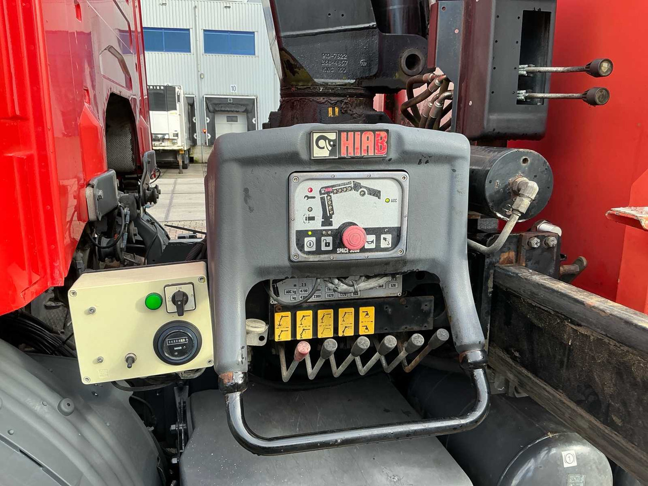 Камион 2009 SCANIA G420 TIPPER TRUCK WITH CRANE: снимка 15 Камион 2009 SCANIA G420 TIPPER TRUCK WITH CRANE: снимка 15