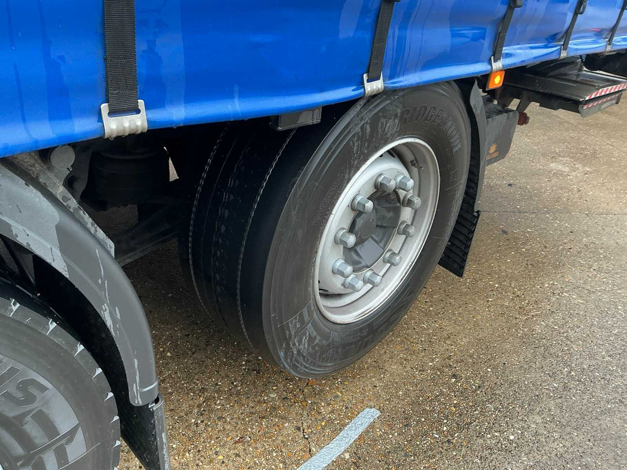 Камион 2023 VOLVO FH TRUCK WITH CANOPY BODY(C): снимка 11