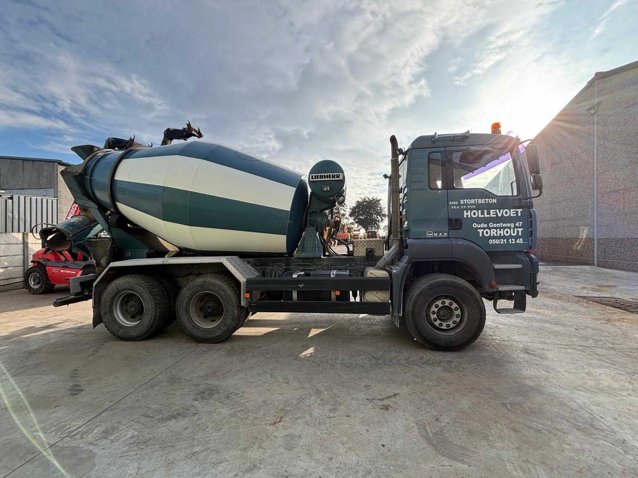 MAN - 2006 - TGA 33.350 - TRUCK - Камион: снимка 2 MAN - 2006 - TGA 33.350 - TRUCK - Камион: снимка 2