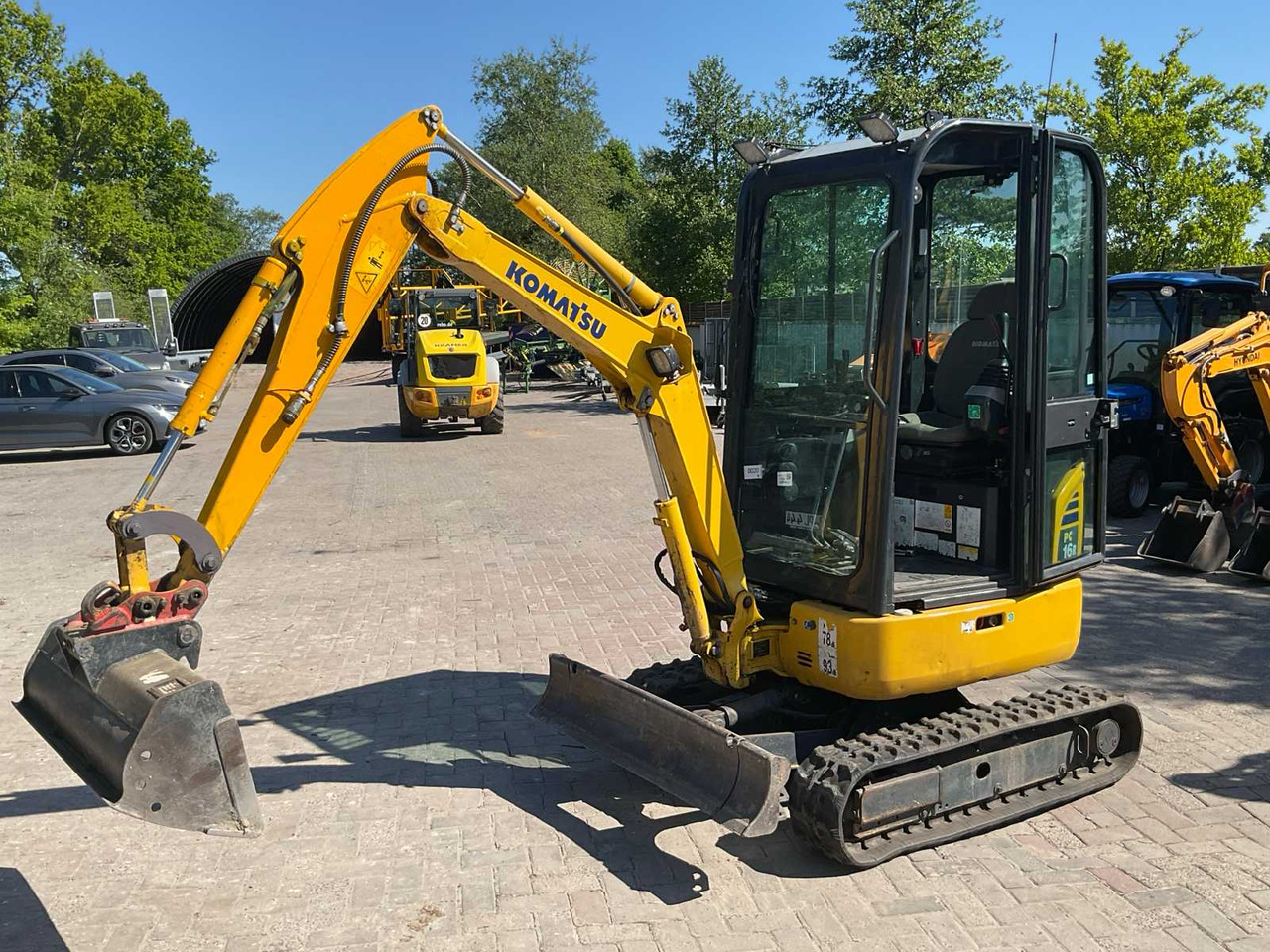Komatsu Excabator/PC16 R 3Hs - Верижен багер: снимка 1 Komatsu Excabator/PC16 R 3Hs - Верижен багер: снимка 1