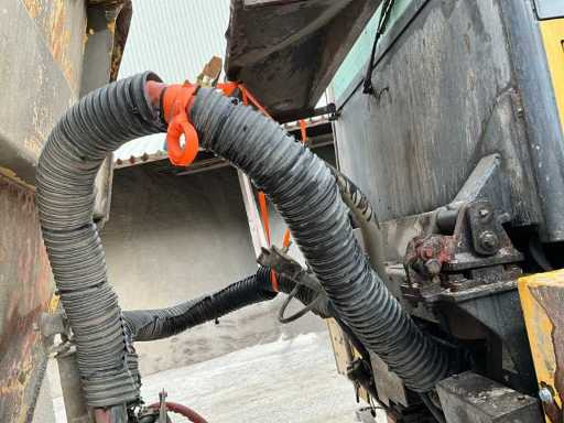Самосвал Komatsu HM300-2: снимка 26