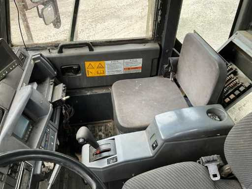 Самосвал Komatsu HM300-2: снимка 9