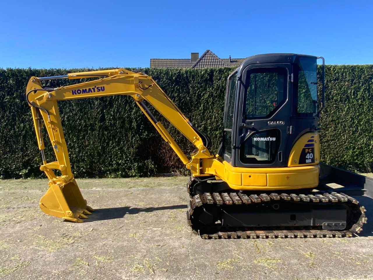 Komatsu PC40MR-3 - Верижен багер: снимка 3 Komatsu PC40MR-3 - Верижен багер: снимка 3
