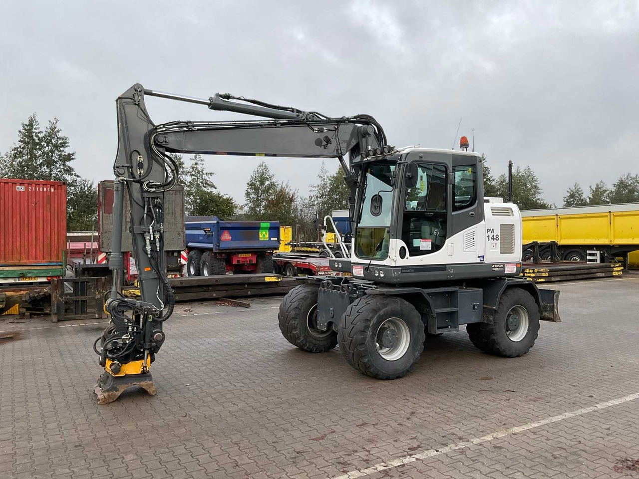 Komatsu PW148-10 - Колесен багер: снимка 1 Komatsu PW148-10 - Колесен багер: снимка 1