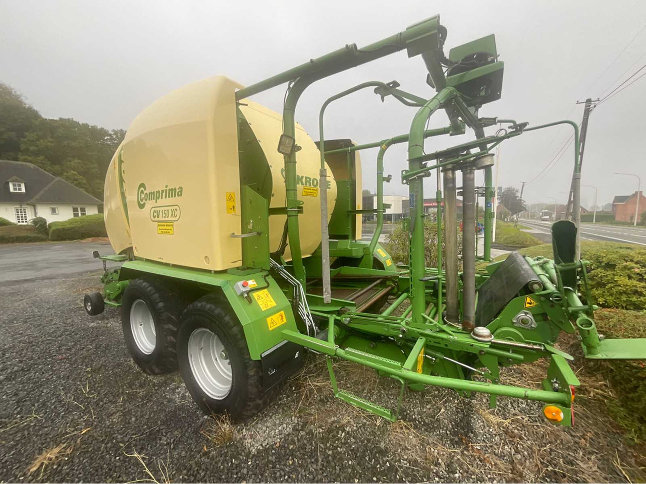 Krone Comprima CV 150 XC - Рулонна сламопреса: снимка 4 Krone Comprima CV 150 XC - Рулонна сламопреса: снимка 4