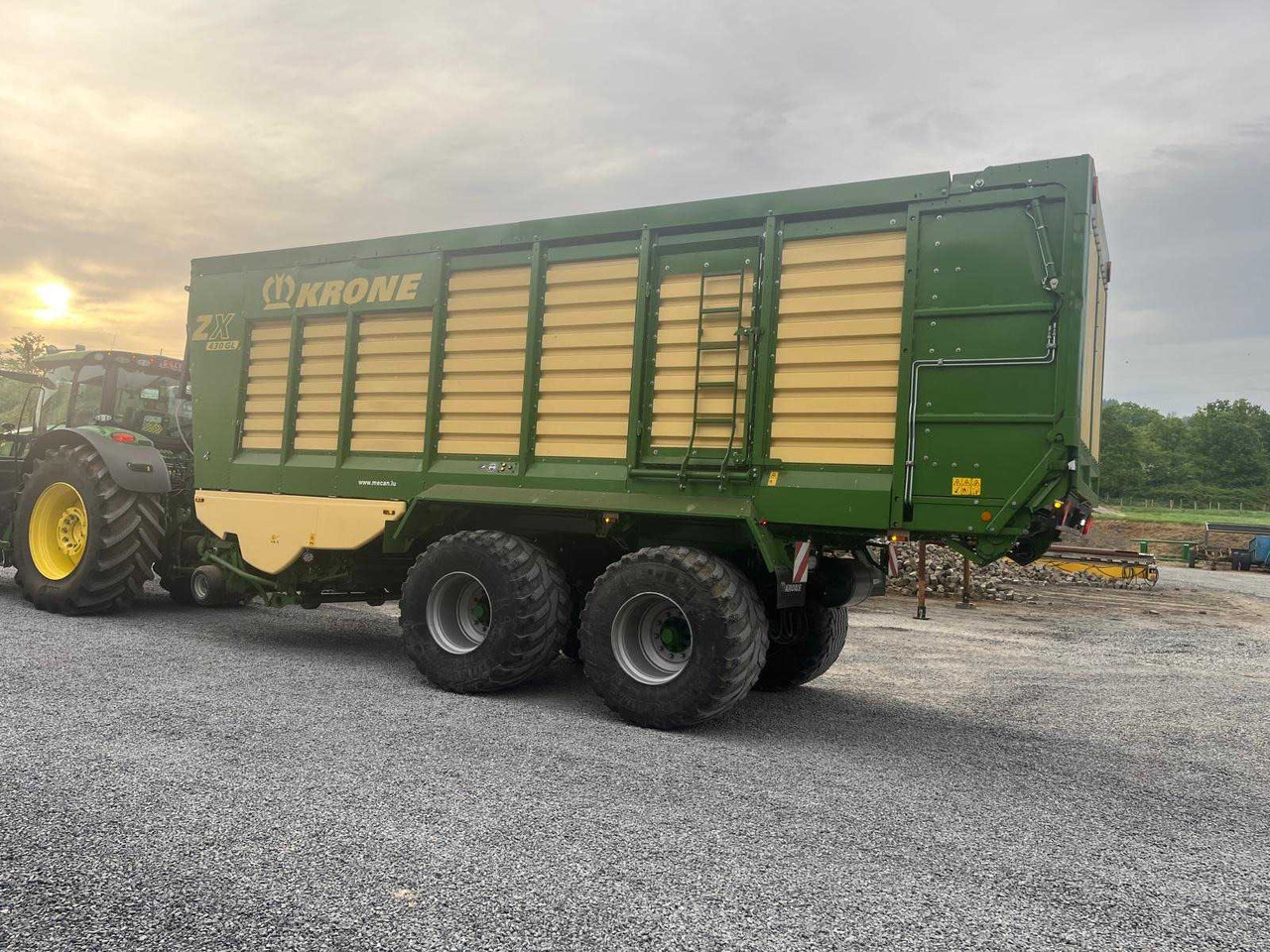 Krone ZX 430 GL - Саморазтоварващо се ремарке: снимка 3 Krone ZX 430 GL - Саморазтоварващо се ремарке: снимка 3