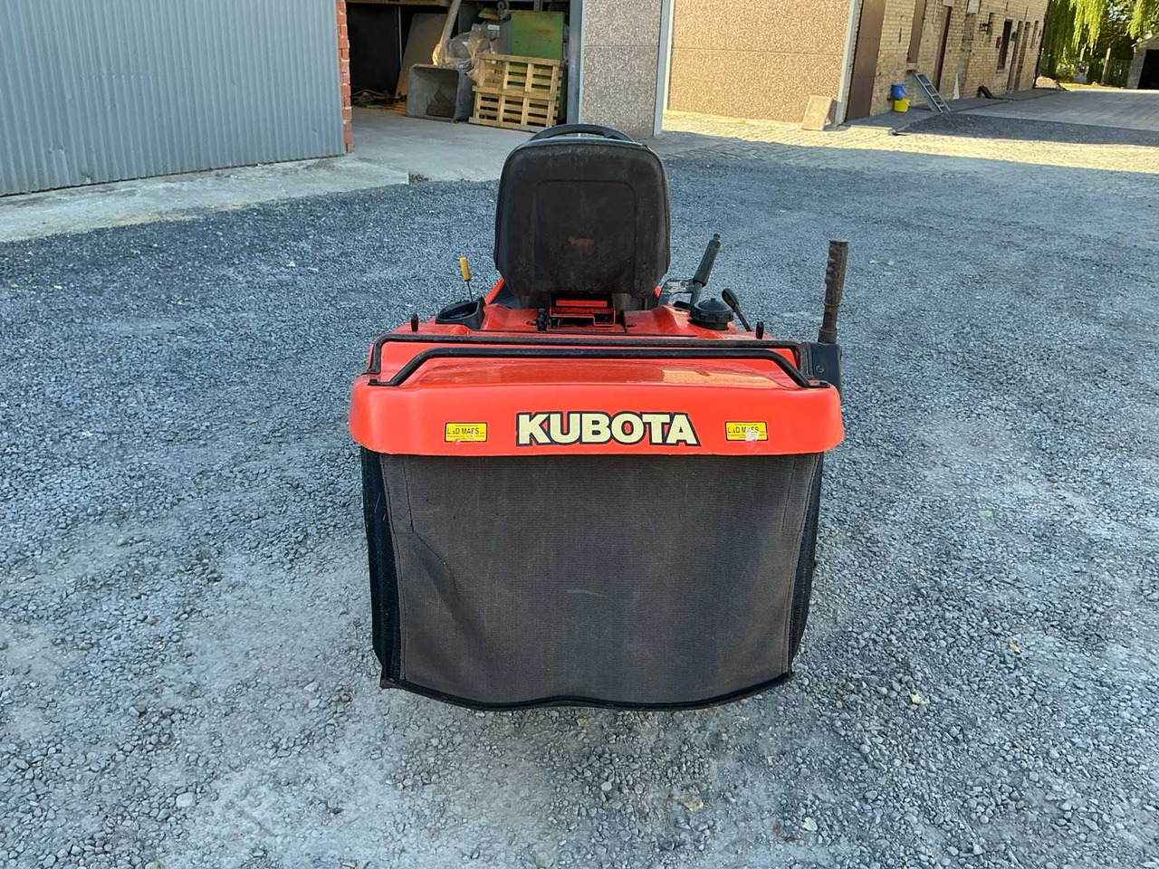 Kubota GR1600EC2 - Косачка за трева: снимка 4 Kubota GR1600EC2 - Косачка за трева: снимка 4