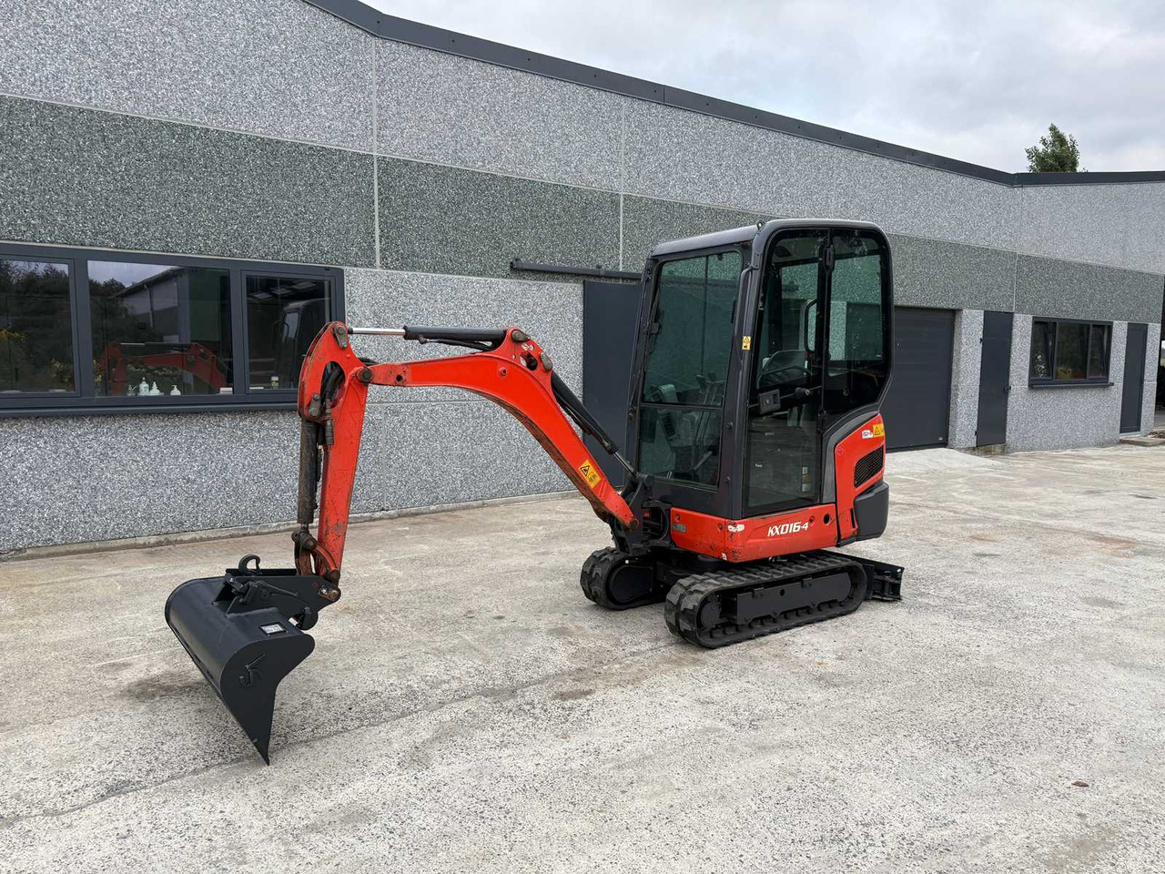 Kubota KX 016-4 - Мини багер: снимка 1 Kubota KX 016-4 - Мини багер: снимка 1