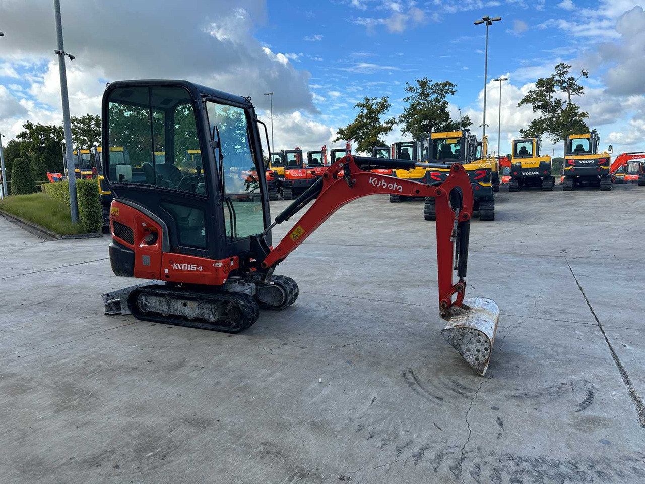Kubota KX016-4 - Верижен багер: снимка 3 Kubota KX016-4 - Верижен багер: снимка 3