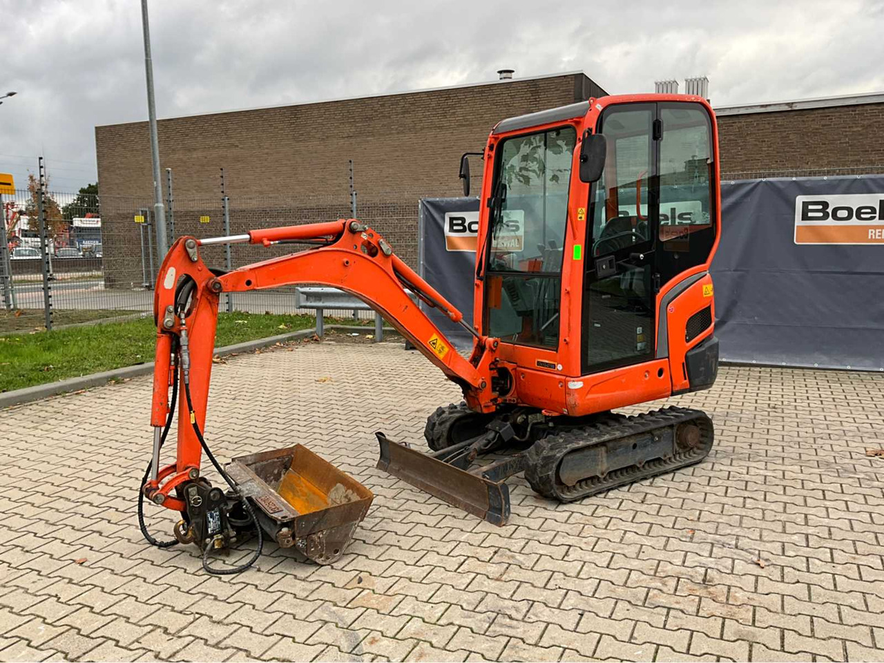 Kubota KX016-4G - Мини багер: снимка 1 Kubota KX016-4G - Мини багер: снимка 1