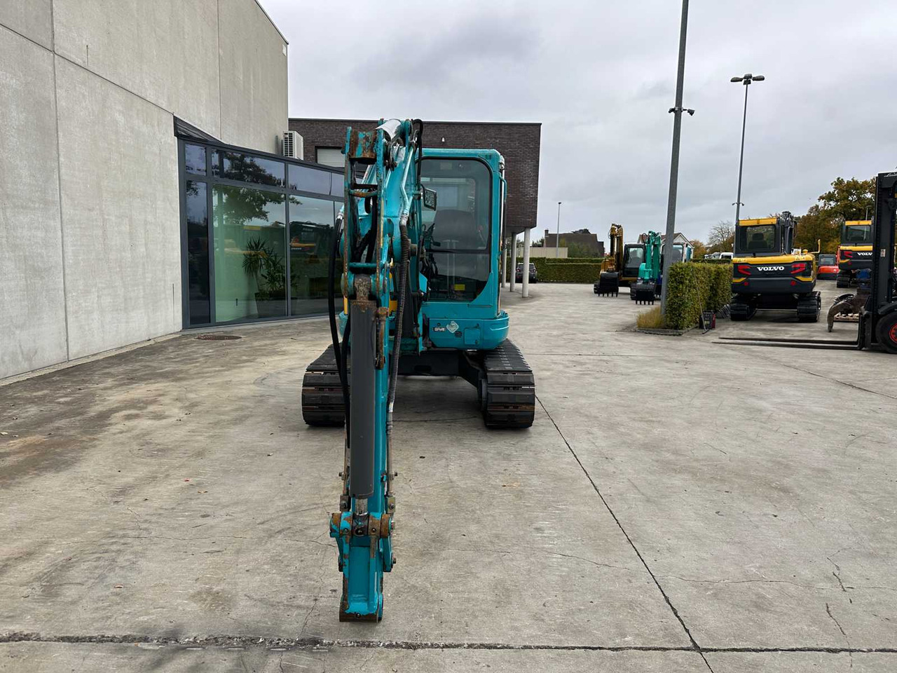 Kubota KX155-3 - Верижен багер: снимка 2 Kubota KX155-3 - Верижен багер: снимка 2