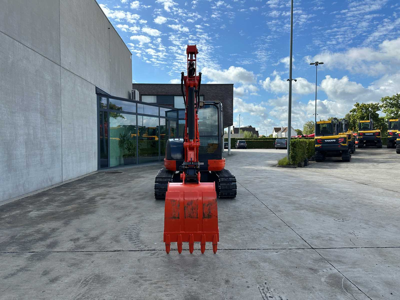 Kubota KX155-3 - Верижен багер: снимка 2 Kubota KX155-3 - Верижен багер: снимка 2
