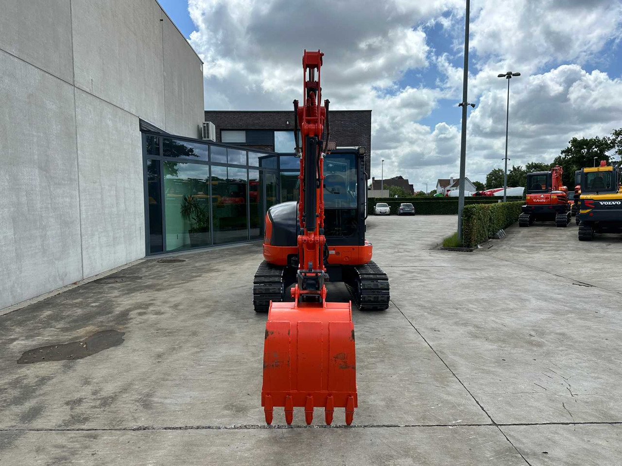 Kubota KX163-5 - Верижен багер: снимка 2 Kubota KX163-5 - Верижен багер: снимка 2
