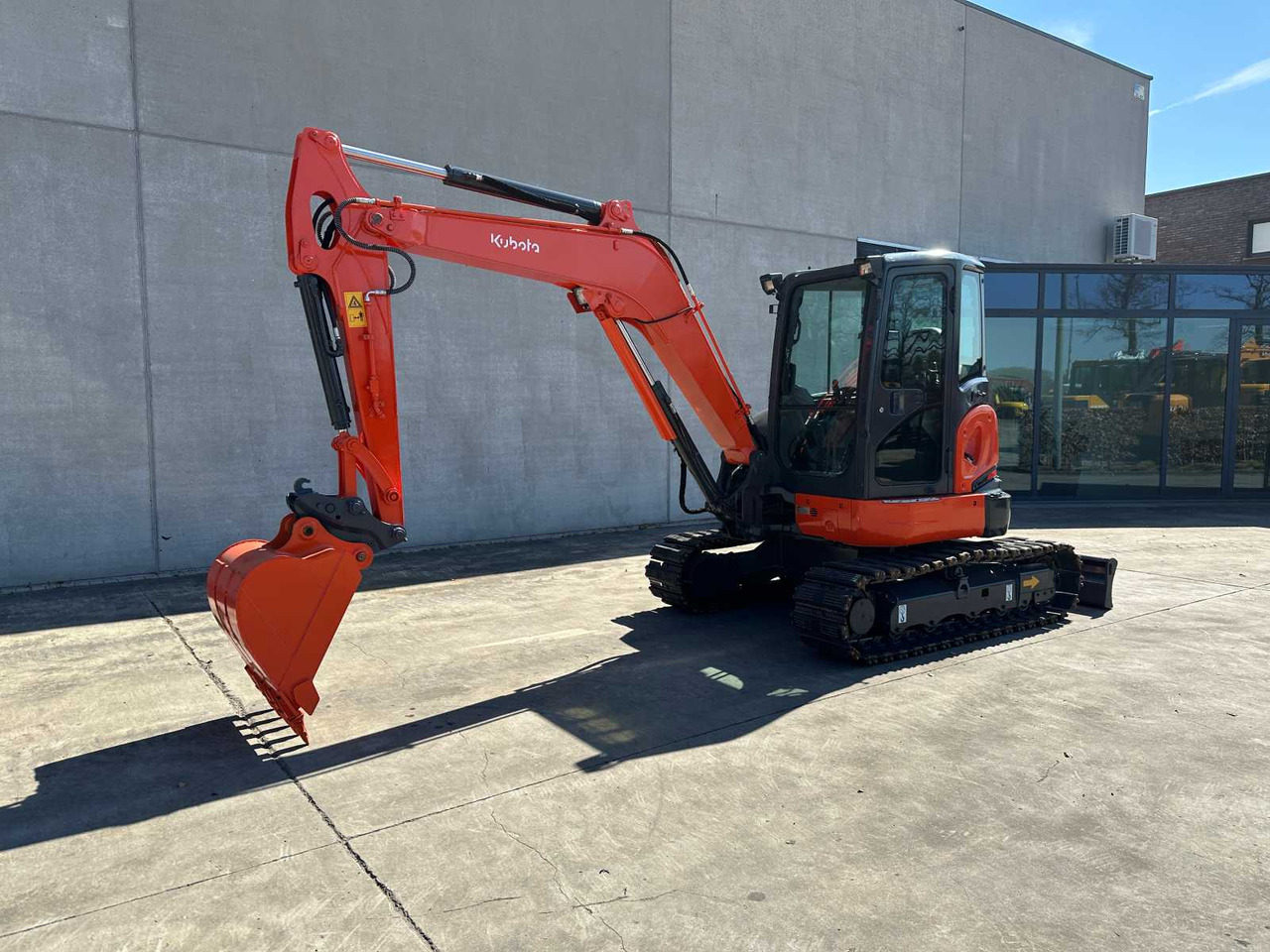 Kubota KX163-5 - Верижен багер: снимка 1 Kubota KX163-5 - Верижен багер: снимка 1