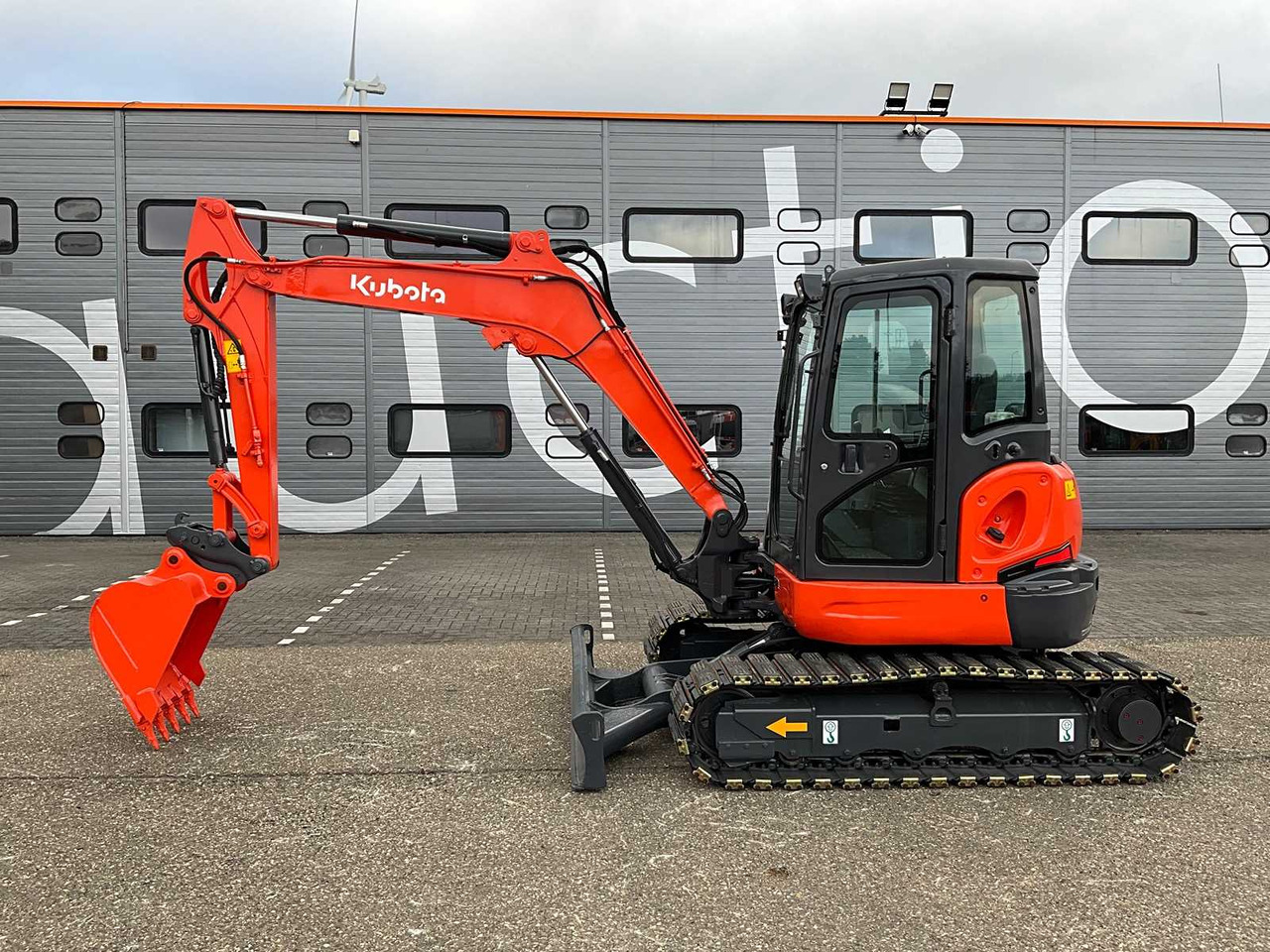 Kubota KX163-5 - Верижен багер: снимка 2 Kubota KX163-5 - Верижен багер: снимка 2
