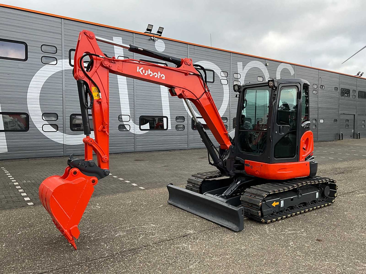 Kubota KX163-5 - Верижен багер: снимка 1 Kubota KX163-5 - Верижен багер: снимка 1