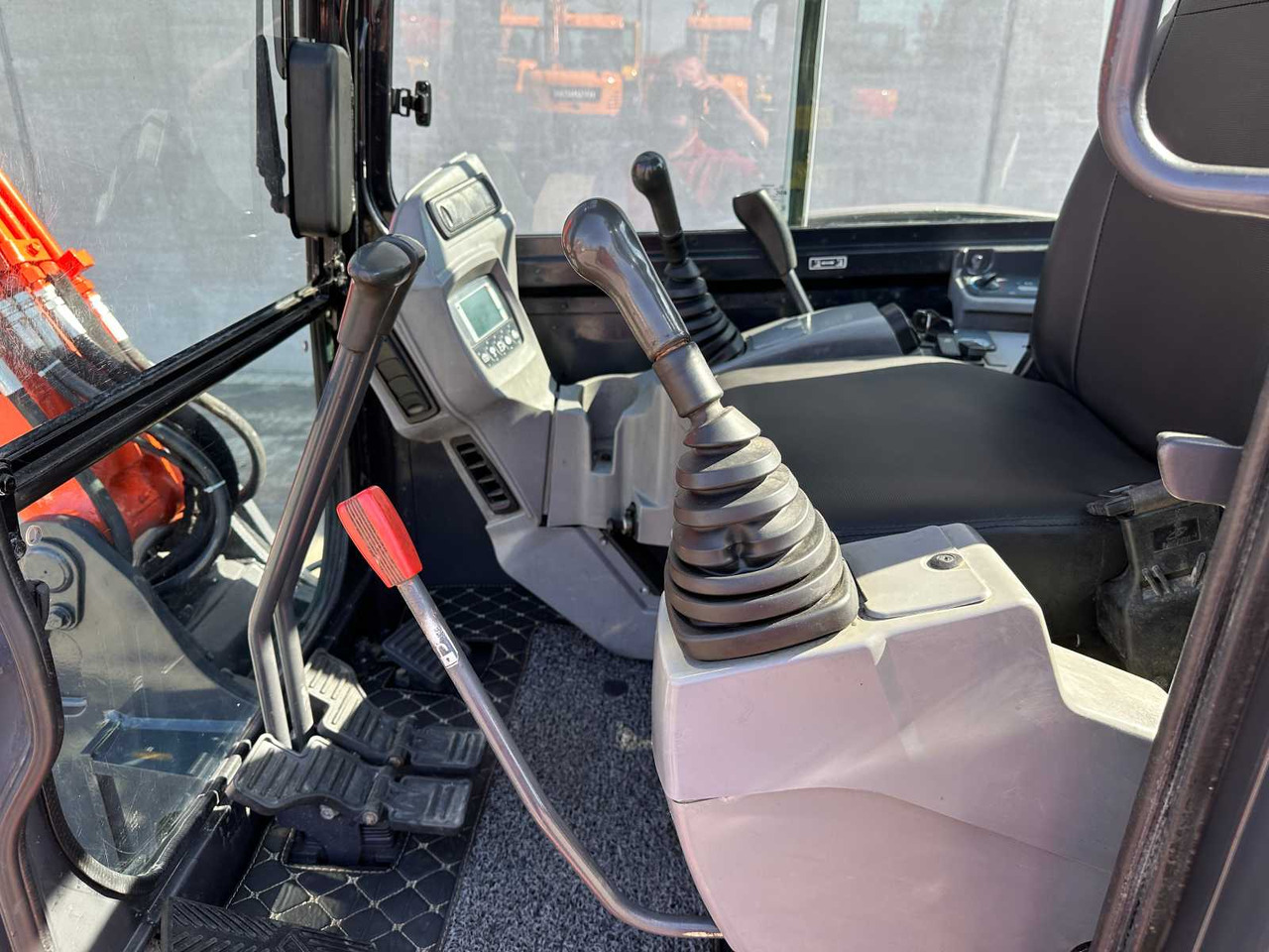 Верижен багер Kubota KX165-5: снимка 36