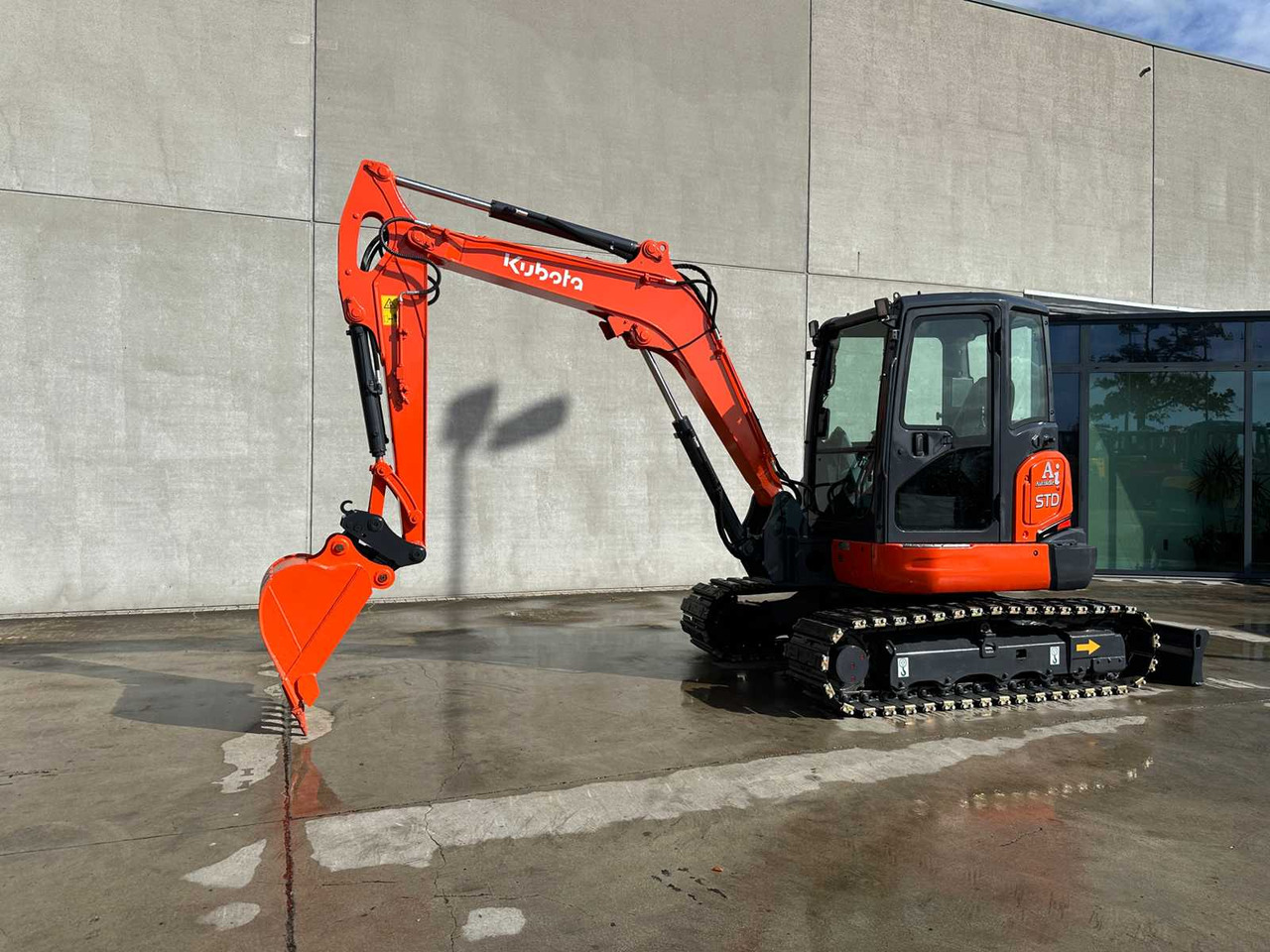 Kubota KX165-5 - Верижен багер: снимка 1 Kubota KX165-5 - Верижен багер: снимка 1