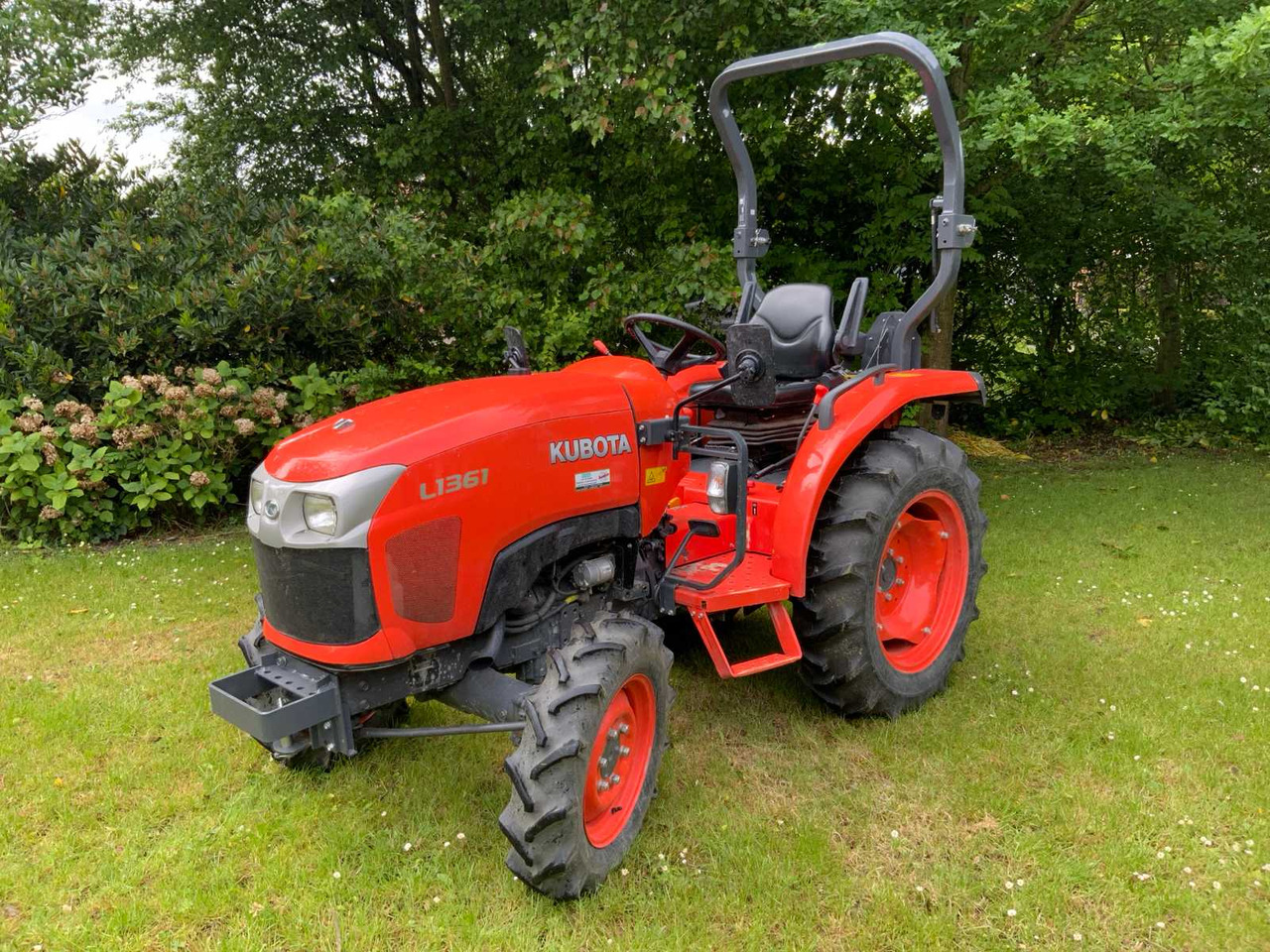 Kubota L1361 - Трактор: снимка 1 Kubota L1361 - Трактор: снимка 1