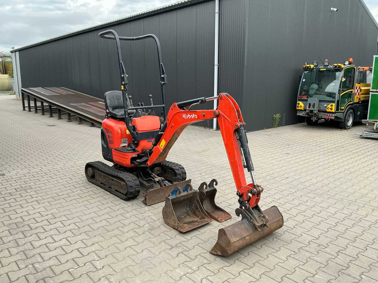 Kubota U10-3 - Мини багер: снимка 3 Kubota U10-3 - Мини багер: снимка 3