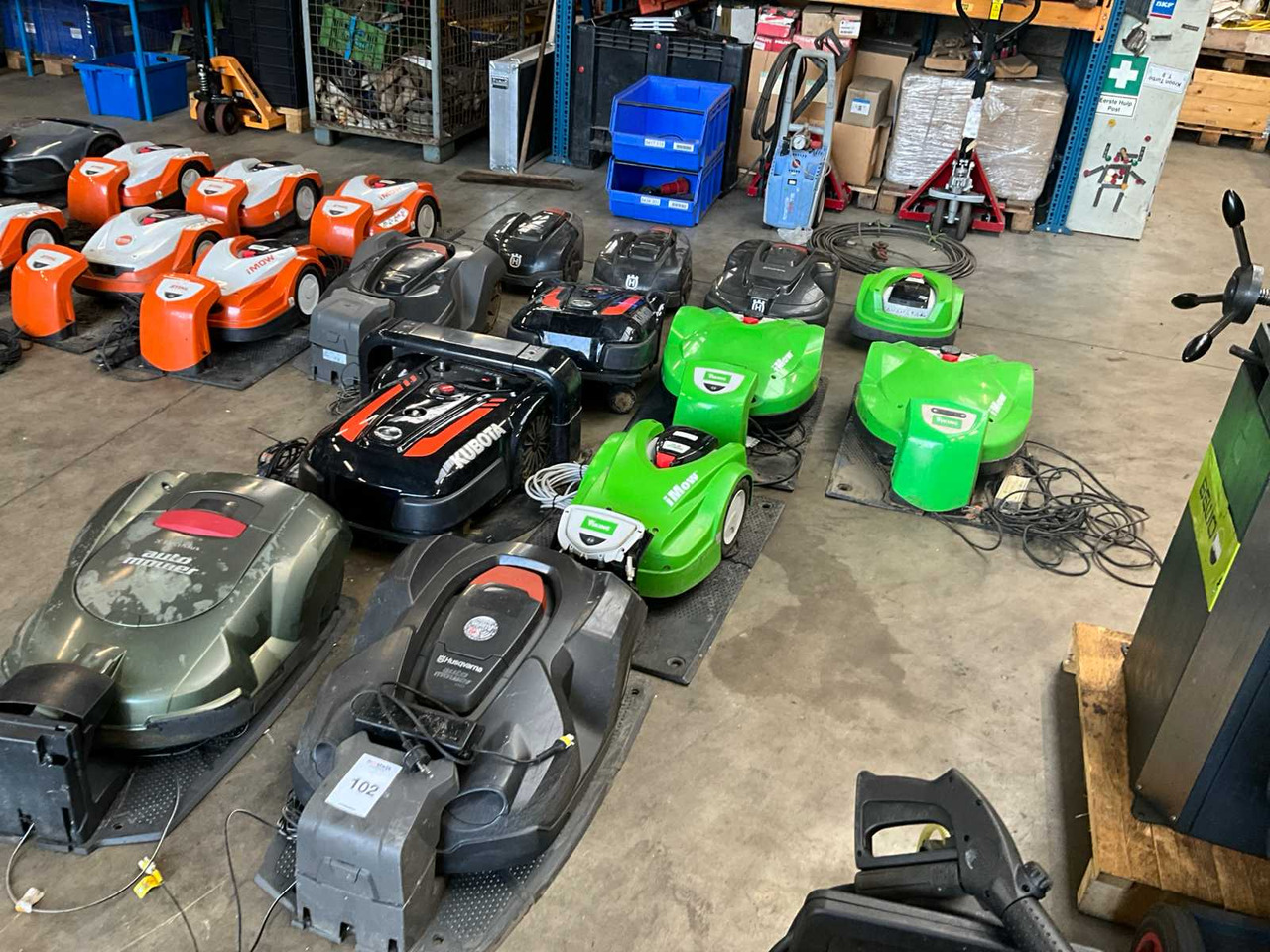 Kubota/Viking/Husqvarna - Косачка за трева: снимка 1 Kubota/Viking/Husqvarna - Косачка за трева: снимка 1