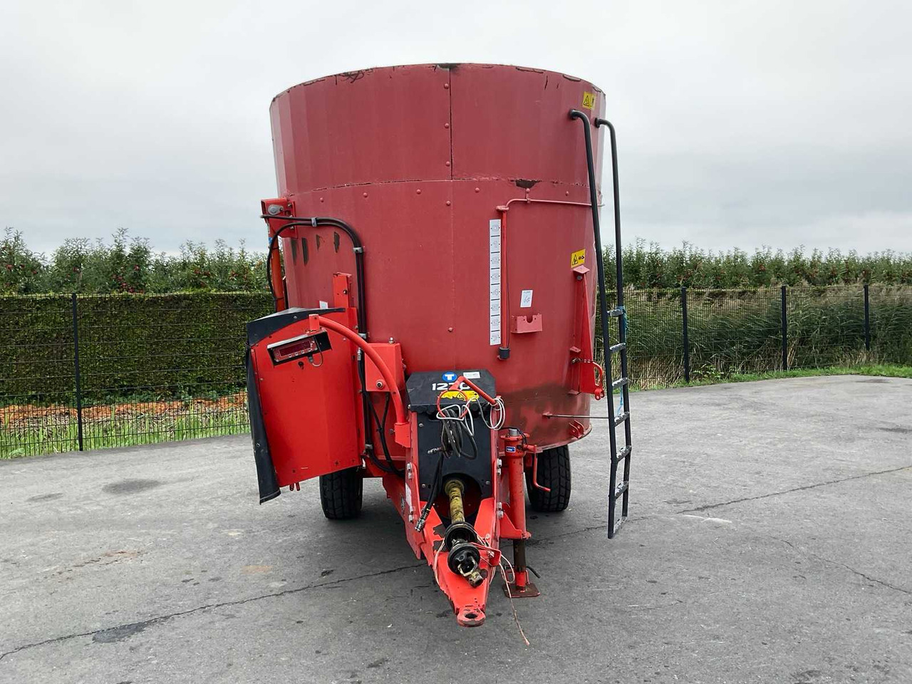 Kuhn Euromix 1270 - Миксер-вагон: снимка 3 Kuhn Euromix 1270 - Миксер-вагон: снимка 3