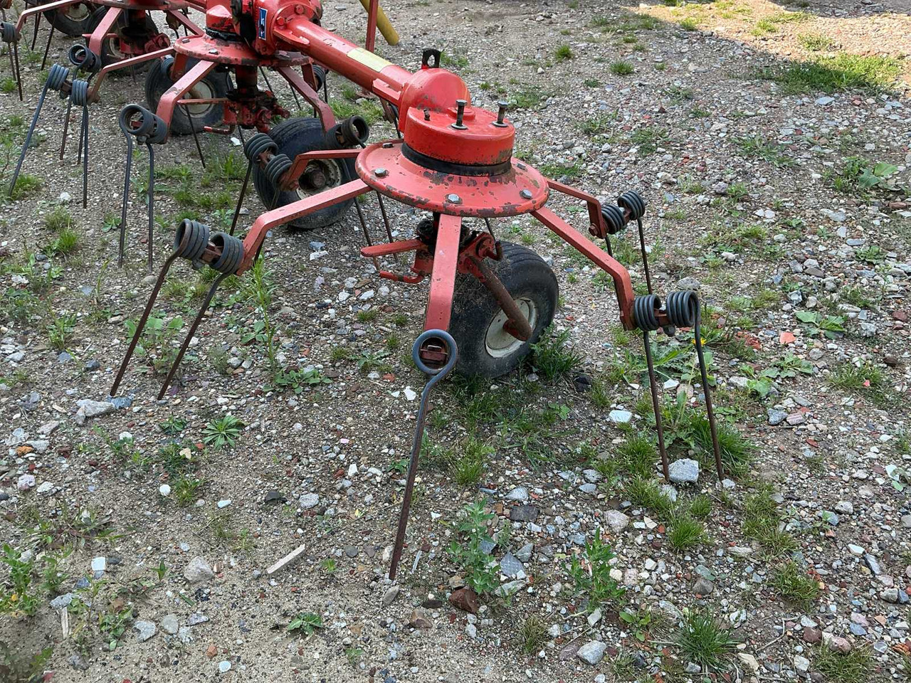 Kuhn GF6301 - Машина за сено и фураж: снимка 5 Kuhn GF6301 - Машина за сено и фураж: снимка 5