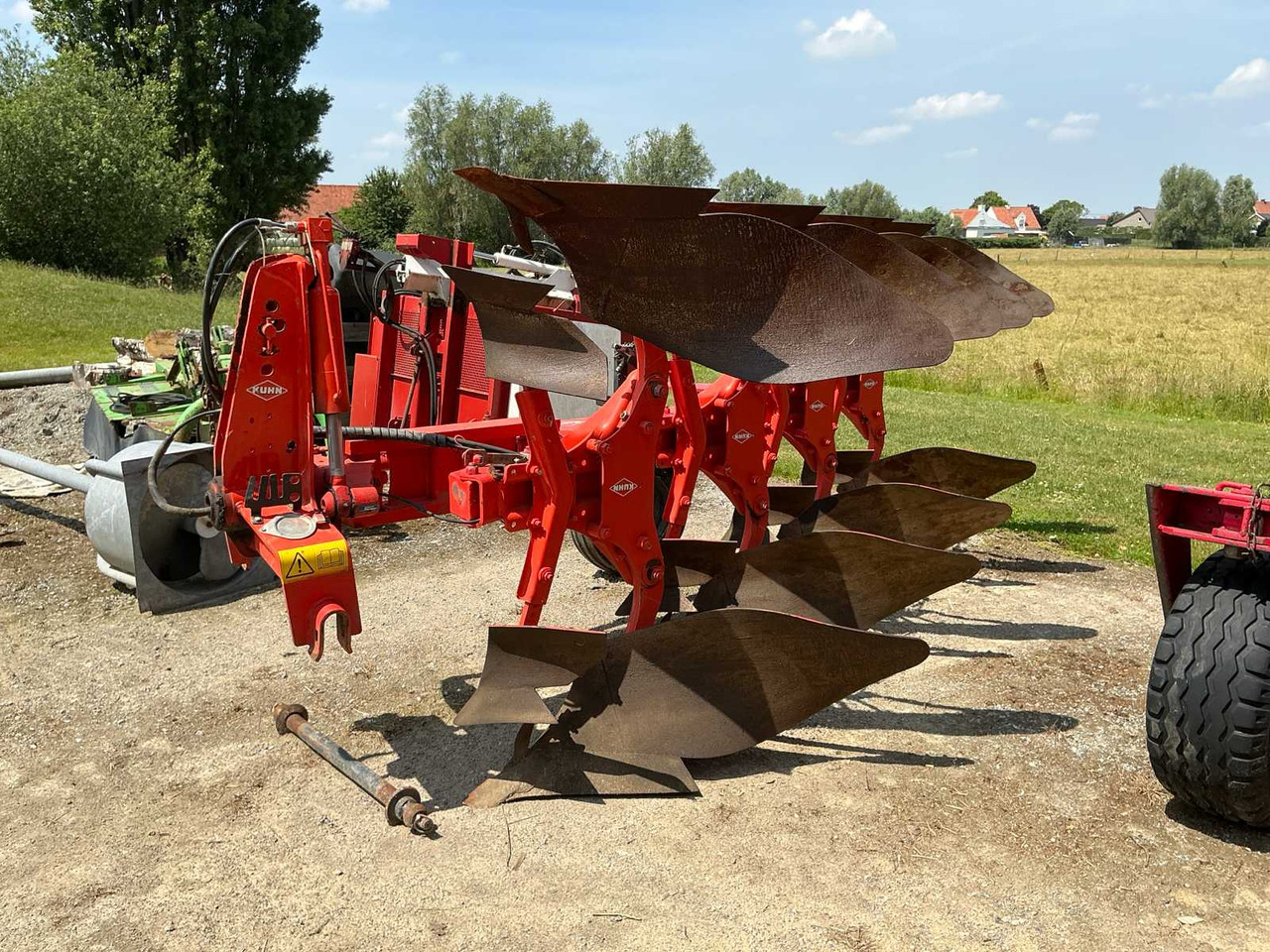 Kuhn Multimaster 123 - Плуг: снимка 2 Kuhn Multimaster 123 - Плуг: снимка 2