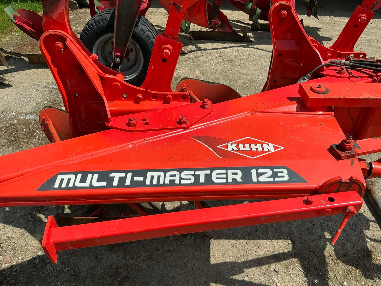 Kuhn Multimaster 123 - Плуг: снимка 5 Kuhn Multimaster 123 - Плуг: снимка 5