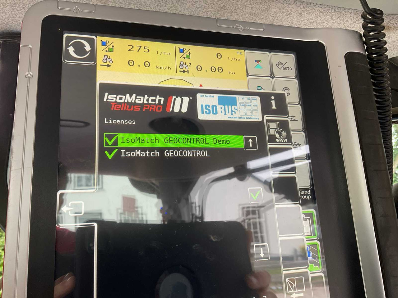 Kverneland IsoMatch Tellus PRO - Челен товарач за трактор: снимка 3 Kverneland IsoMatch Tellus PRO - Челен товарач за трактор: снимка 3
