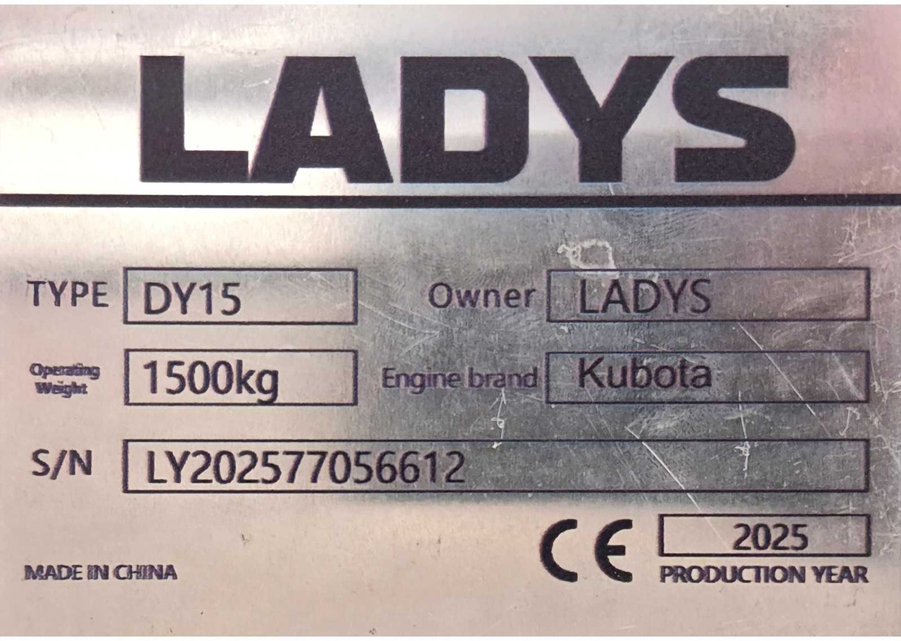LADYS - 2025 - DY15 - MINI EXCAVATOR - Мини багер: снимка 3 LADYS - 2025 - DY15 - MINI EXCAVATOR - Мини багер: снимка 3