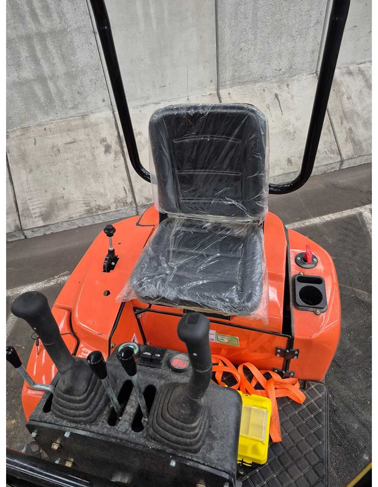 LADYS - 2025 - DY15 - MINI EXCAVATOR - Мини багер: снимка 3 LADYS - 2025 - DY15 - MINI EXCAVATOR - Мини багер: снимка 3