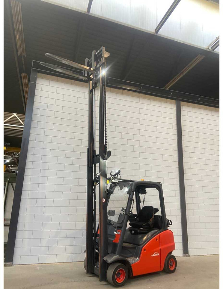 LINDE - 2013 - H20T - FORKLIFT TRUCK - SIDE-SHIFT - Мотокар: снимка 3 LINDE - 2013 - H20T - FORKLIFT TRUCK - SIDE-SHIFT - Мотокар: снимка 3