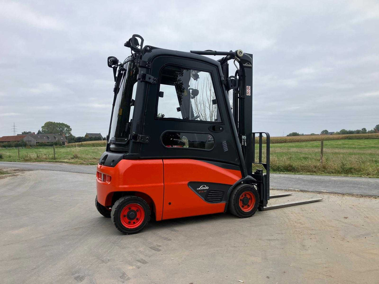 LINDE E16 FORKLIFT - Мотокар: снимка 3 LINDE E16 FORKLIFT - Мотокар: снимка 3