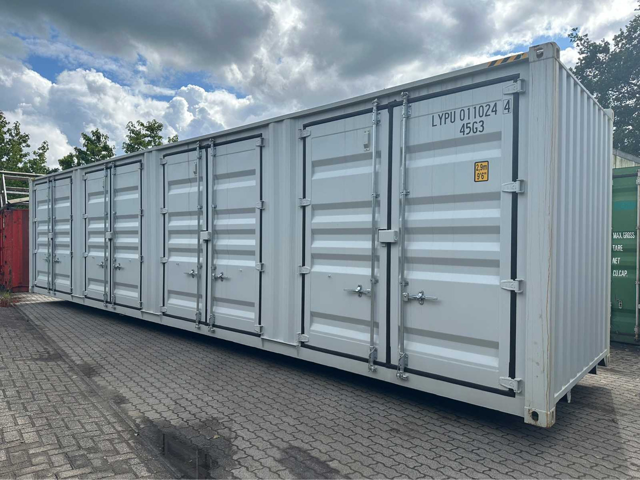 LYPU 40 ft High Cube - Морски контейнер: снимка 1 LYPU 40 ft High Cube - Морски контейнер: снимка 1