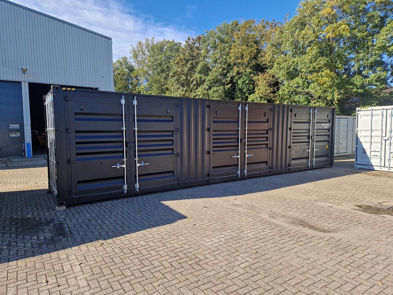 LYPU 40ft high cube zeecontainer met zijdeuren - Морски контейнер: снимка 2 LYPU 40ft high cube zeecontainer met zijdeuren - Морски контейнер: снимка 2