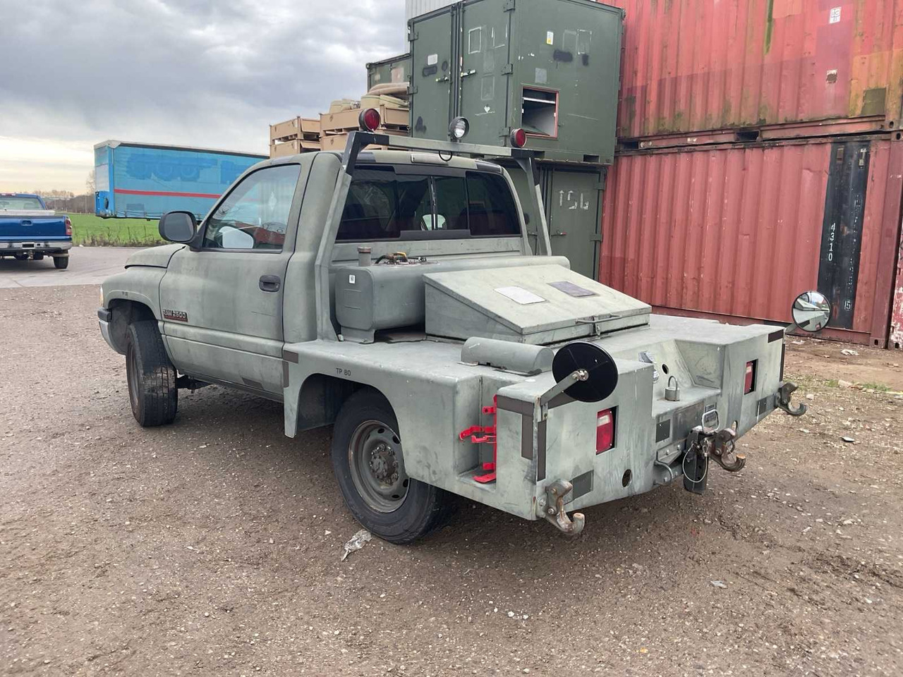 2000 DODGE 2500 RAM AIRCRAFT TUG - Лекотоварен автомобил: снимка 4 2000 DODGE 2500 RAM AIRCRAFT TUG - Лекотоварен автомобил: снимка 4