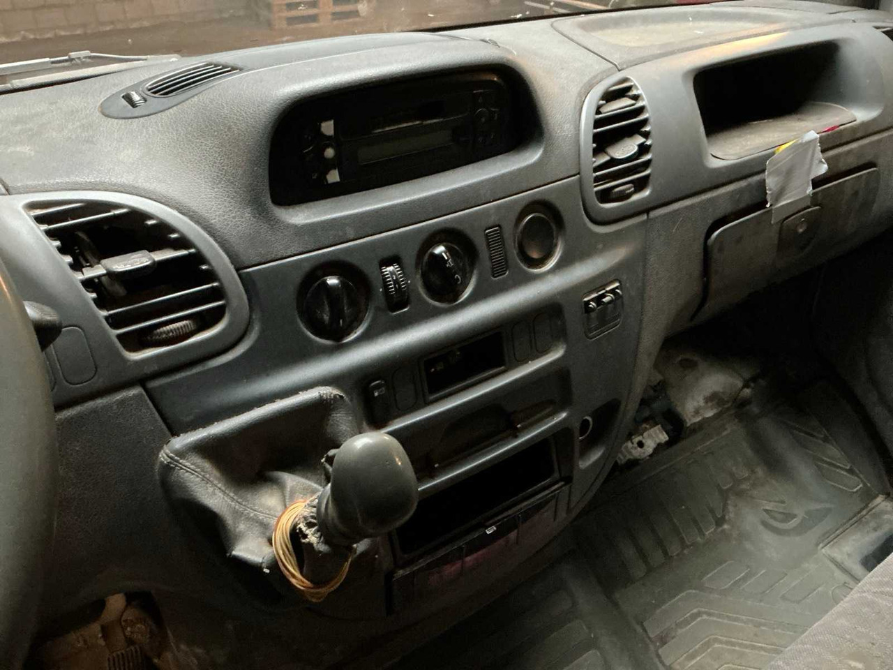 Лекотоварен автомобил 2002 MERCEDES-BENZ CDI-D 311 COMMERCIAL VEHICLE: снимка 20 Лекотоварен автомобил 2002 MERCEDES-BENZ CDI-D 311 COMMERCIAL VEHICLE: снимка 20