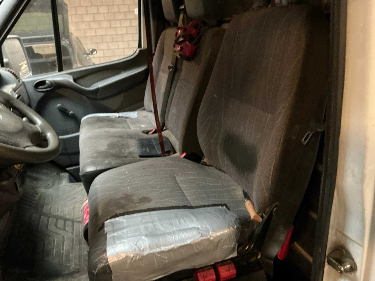 Лекотоварен автомобил 2002 MERCEDES-BENZ CDI-D 311 COMMERCIAL VEHICLE: снимка 16 Лекотоварен автомобил 2002 MERCEDES-BENZ CDI-D 311 COMMERCIAL VEHICLE: снимка 16