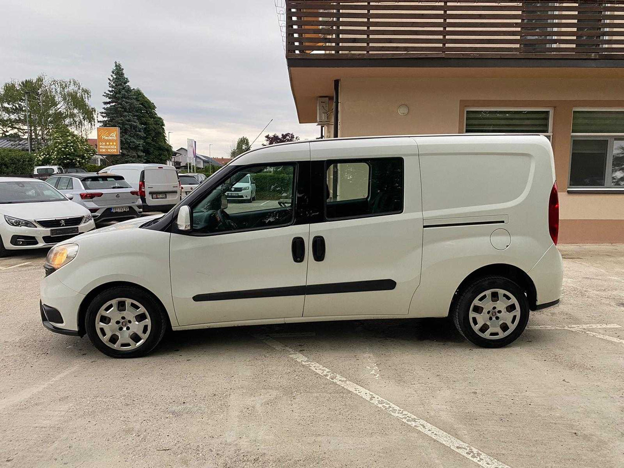2016 - FIAT -DOBLO MAXI 105 MULTIJET - FURGON - Лекотоварен автомобил: снимка 4 2016 - FIAT -DOBLO MAXI 105 MULTIJET - FURGON - Лекотоварен автомобил: снимка 4