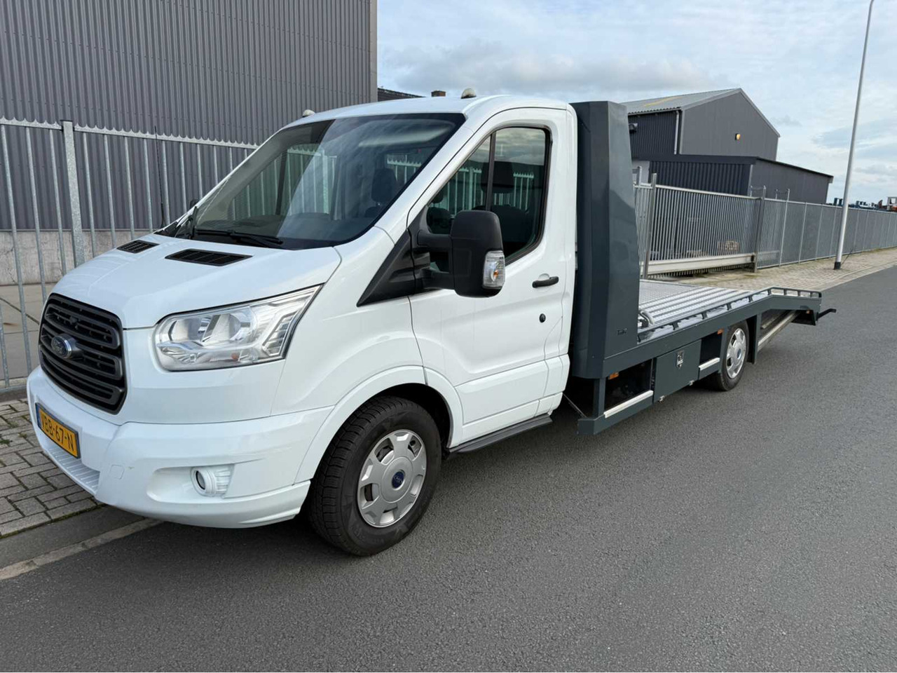 FORD - TRANSIT - TIJHOF CAR TRANSPORTER - COMMERCIAL VEHICLE - 2016 - Лекотоварен автомобил: снимка 3 FORD - TRANSIT - TIJHOF CAR TRANSPORTER - COMMERCIAL VEHICLE - 2016 - Лекотоварен автомобил: снимка 3
