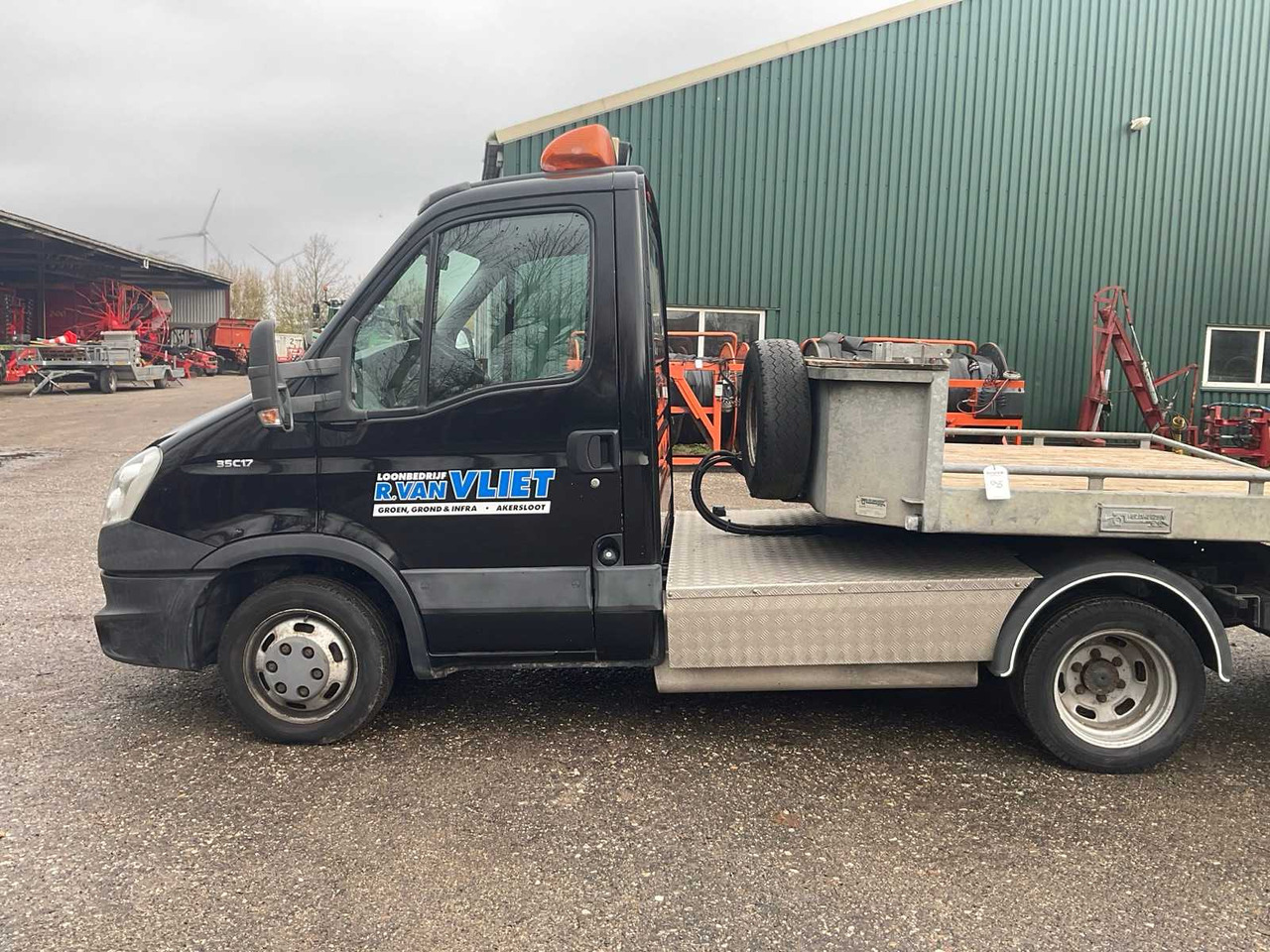 IVECO - DAILY - 35C17 300 - COMMERCIAL VEHICLE - Лекотоварен автомобил: снимка 4 IVECO - DAILY - 35C17 300 - COMMERCIAL VEHICLE - Лекотоварен автомобил: снимка 4