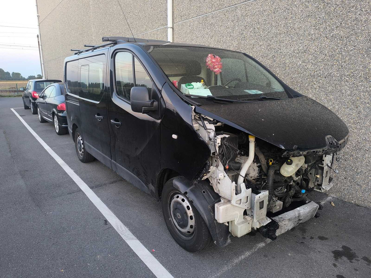 RENAULT TRAFIC 1.6 DCI | 2016 | 103,699 KM | DIESEL | - Лекотоварен автомобил: снимка 4 RENAULT TRAFIC 1.6 DCI | 2016 | 103,699 KM | DIESEL | - Лекотоварен автомобил: снимка 4