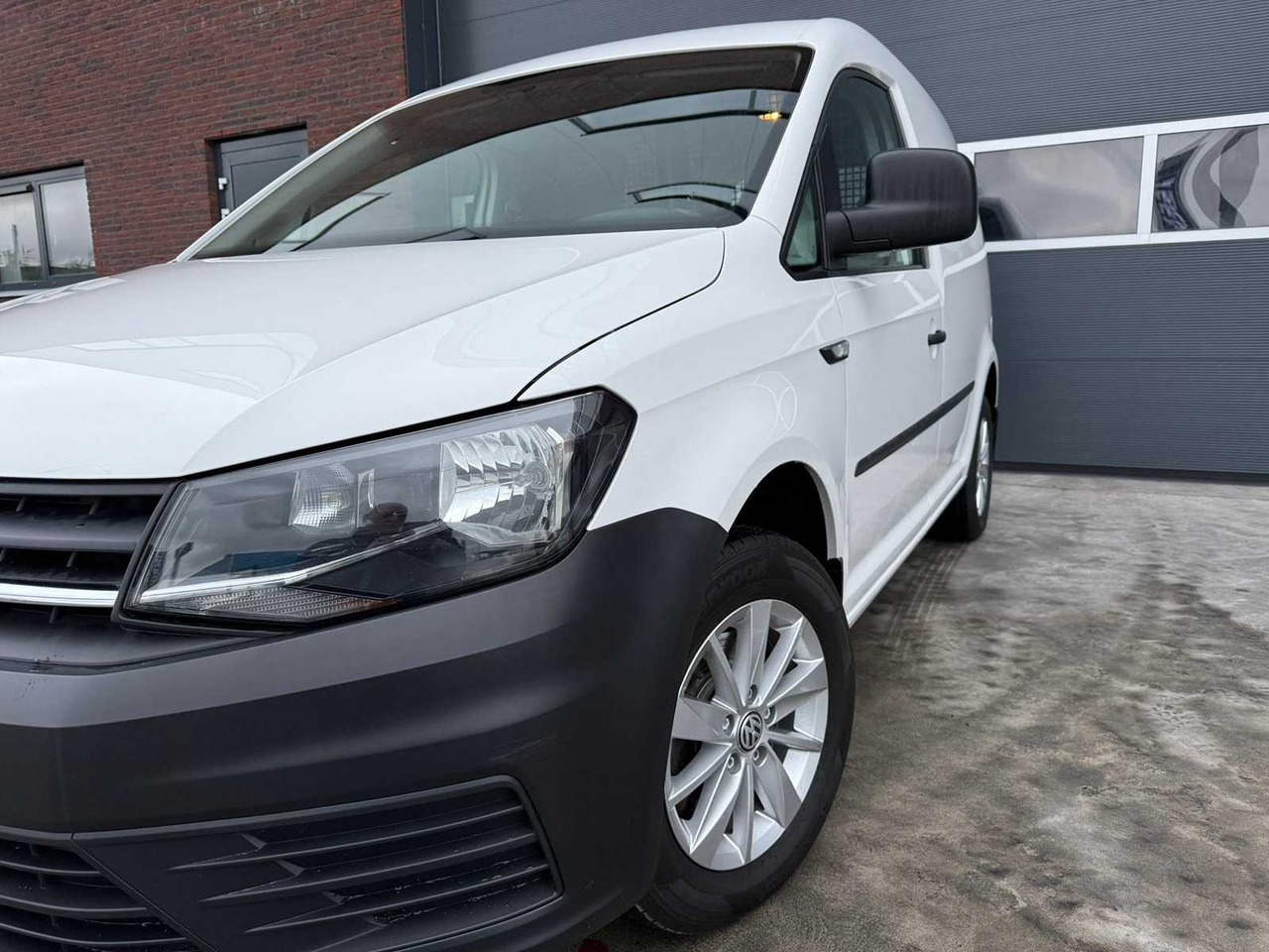 Лекотоварен автомобил VOLKSWAGEN - EASYLINE BENZINE 1.2 TSI L1H1 - CADDY - VAN: снимка 7 Лекотоварен автомобил VOLKSWAGEN - EASYLINE BENZINE 1.2 TSI L1H1 - CADDY - VAN: снимка 7